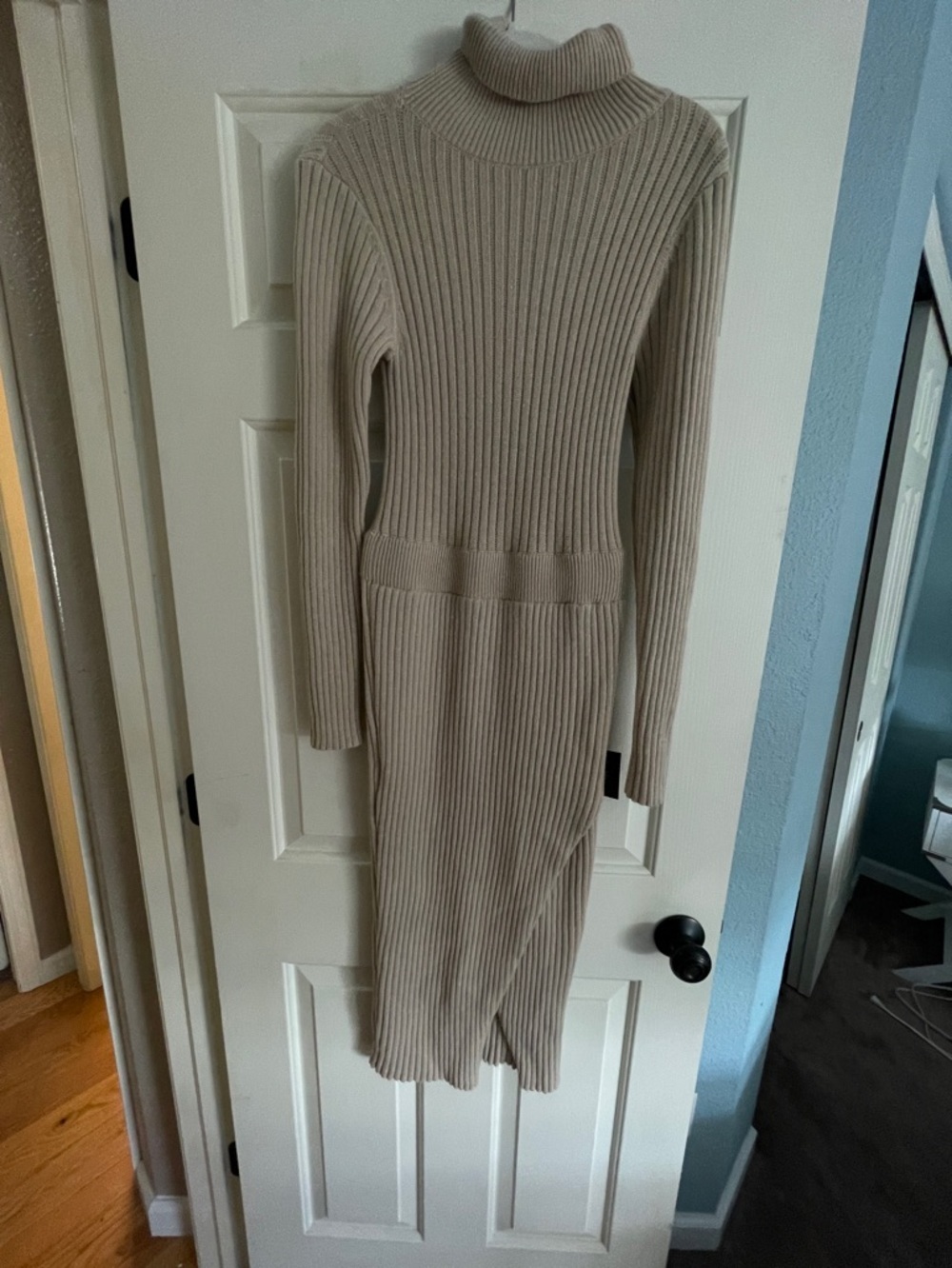 Lulu’s small sweater dress size small  new with tags